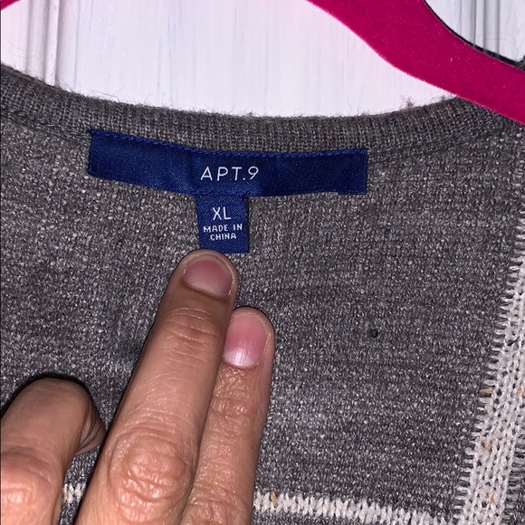 Apt 9 sweater - Picture 2 of 4